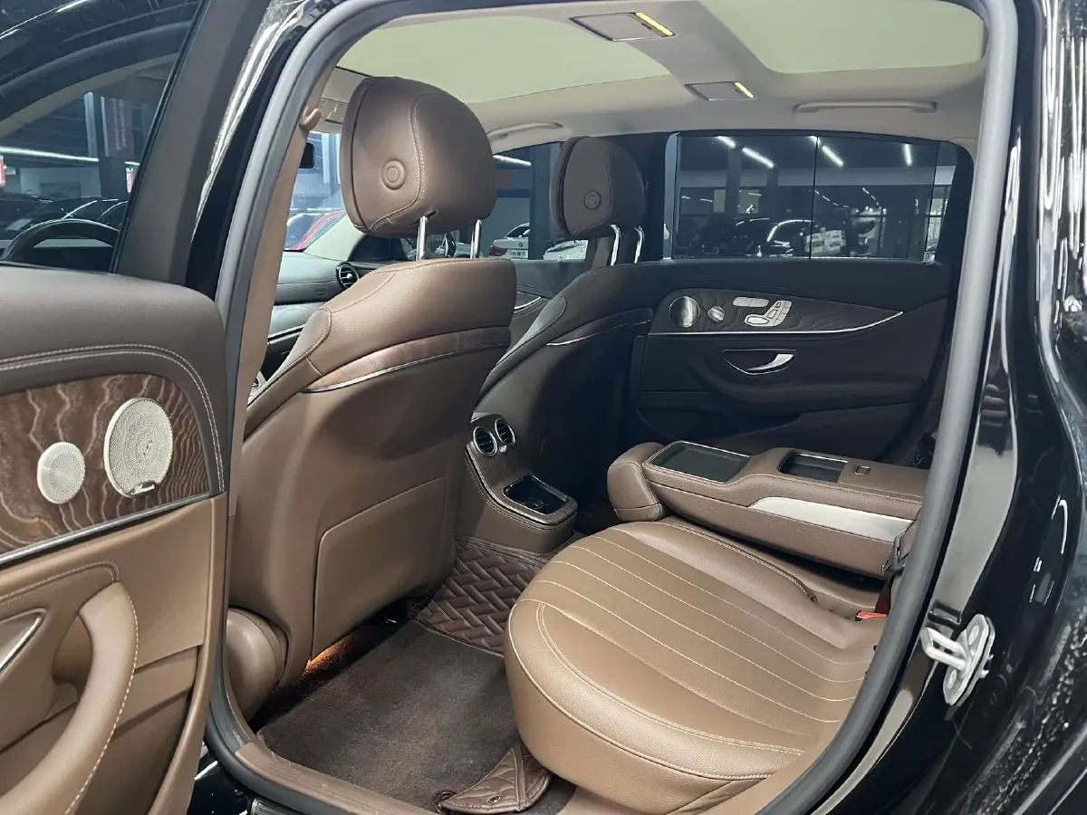 2022 Mercedes-Benz E Class 2.0T 258HP L4 9AT,autocango,china used car exporter,china ev exporter,chinese used car exporter,chinese used ev exporter