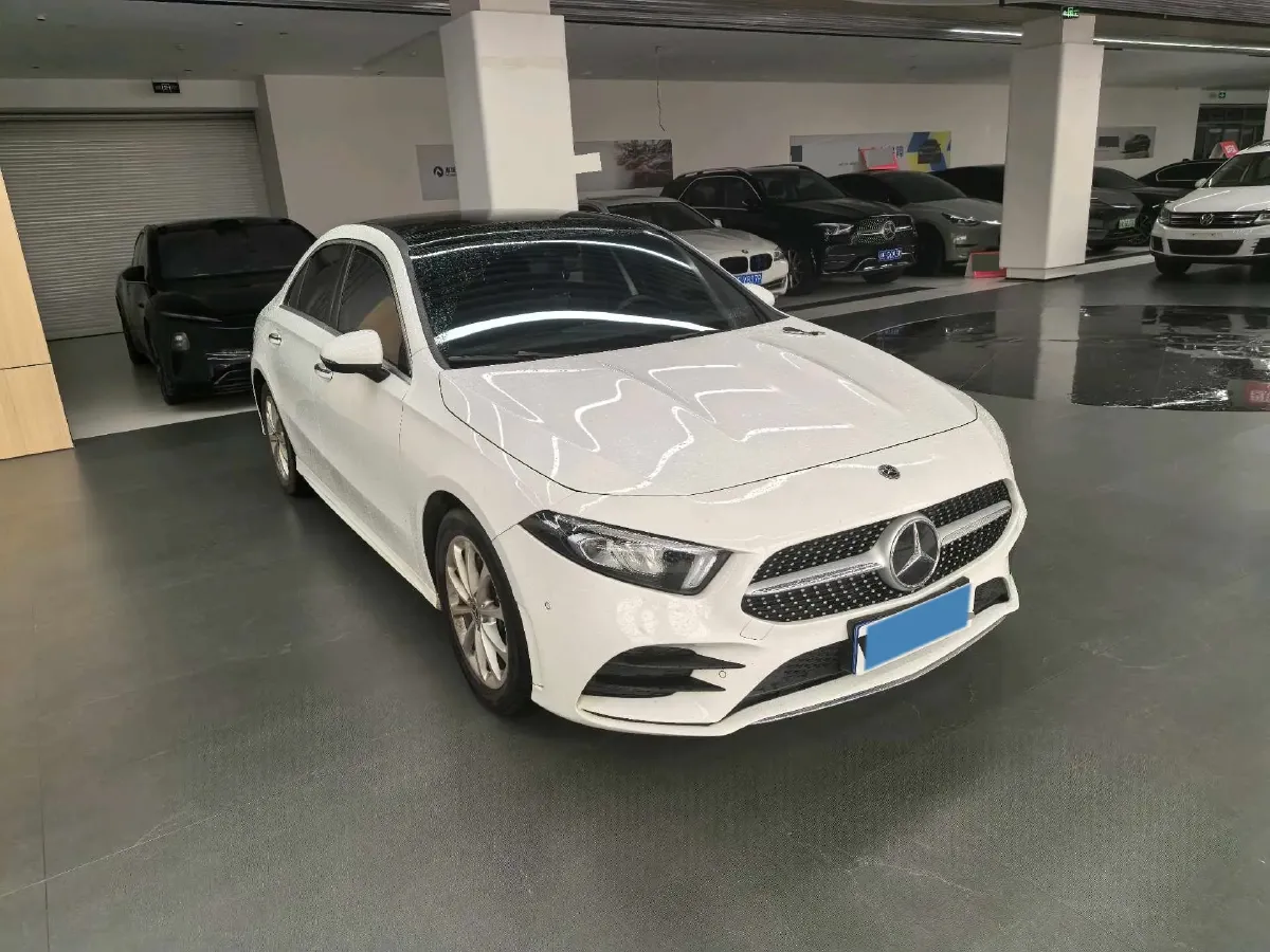 2021 Mercedes-Benz A Class 1.3T 163HP L4 7DCT,autocango,china used car exporter,china ev exporter,chinese used car exporter,chinese used ev exporter