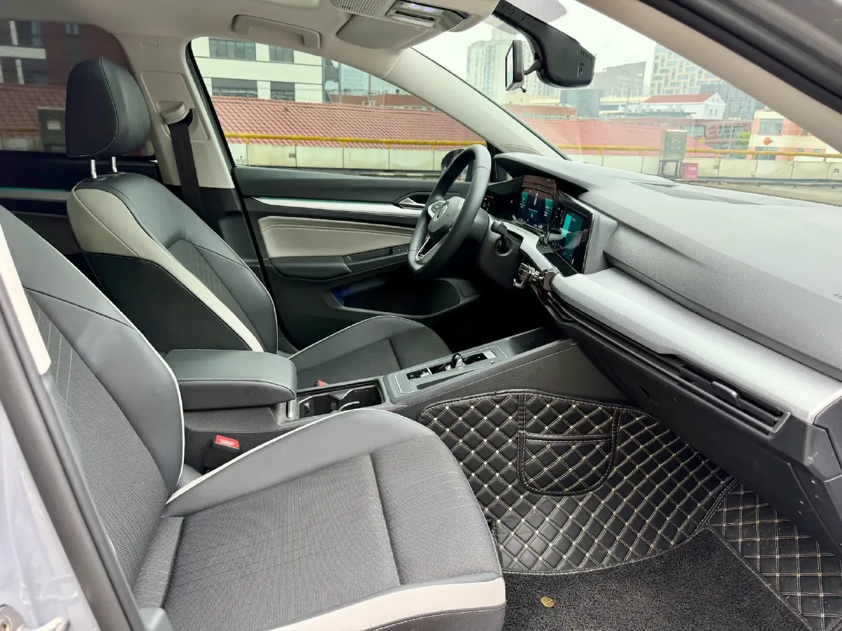 2023 Volkswagen Golf 1.4T 150HP L4 7DCT,autocango,china used car exporter,china ev exporter,chinese used car exporter,chinese used ev exporter