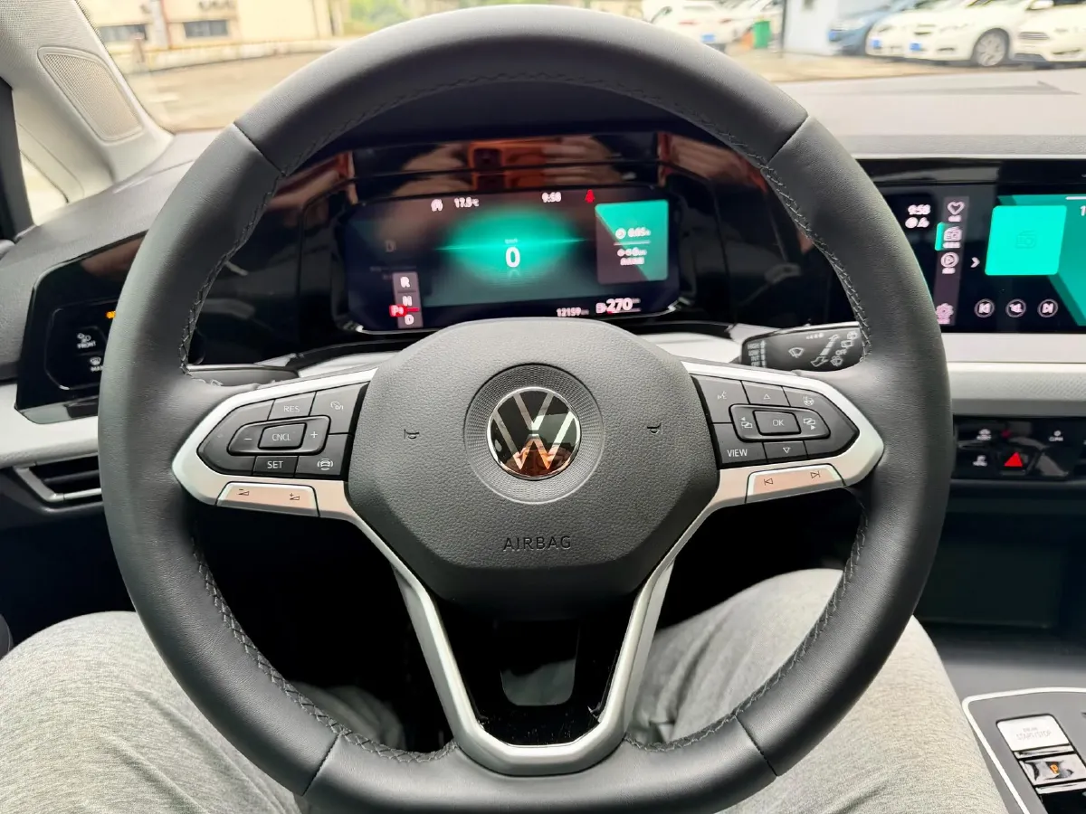 2023 Volkswagen Golf 1.4T 150HP L4 7DCT,autocango,china used car exporter,china ev exporter,chinese used car exporter,chinese used ev exporter