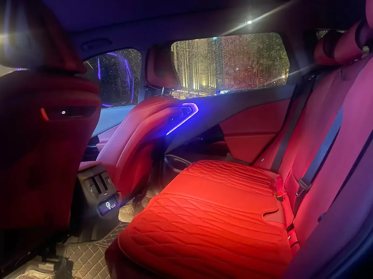 2025 BMW X3 2.0T 258HP L4 8AT,autocango,china used car exporter,china ev exporter,chinese used car exporter,chinese used ev exporter