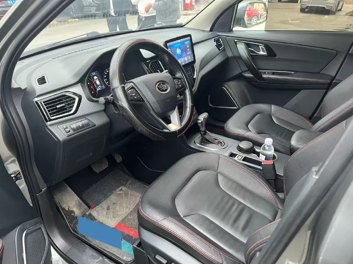 2016 FAW Senia R7 1.6L 116HP L4 5MT,autocango,china used car exporter,china ev exporter,chinese used car exporter,chinese used ev exporter