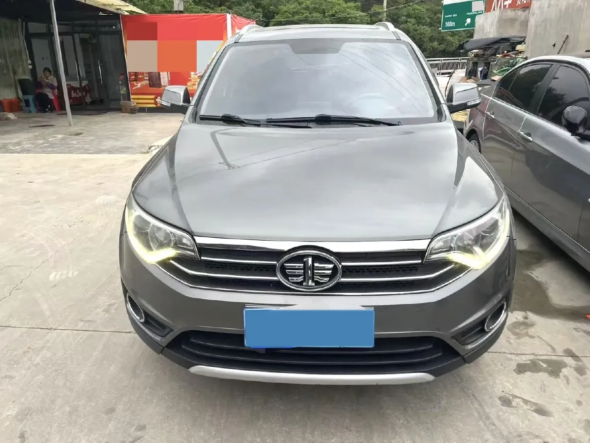2016 FAW Senia R7 1.6L 116HP L4 5MT,autocango,china used car exporter,china ev exporter,chinese used car exporter,chinese used ev exporter
