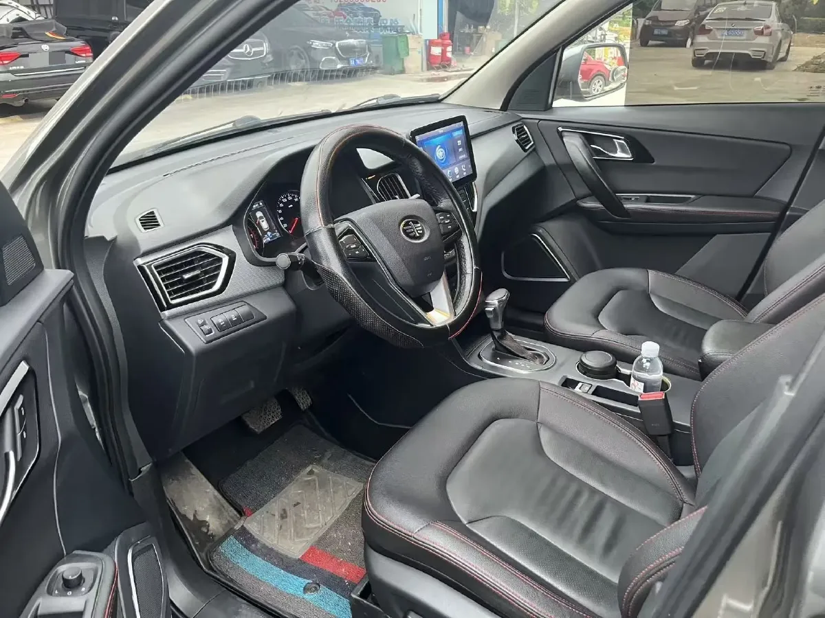 2016 FAW Senia R7 1.6L 116HP L4 5MT,autocango,china used car exporter,china ev exporter,chinese used car exporter,chinese used ev exporter