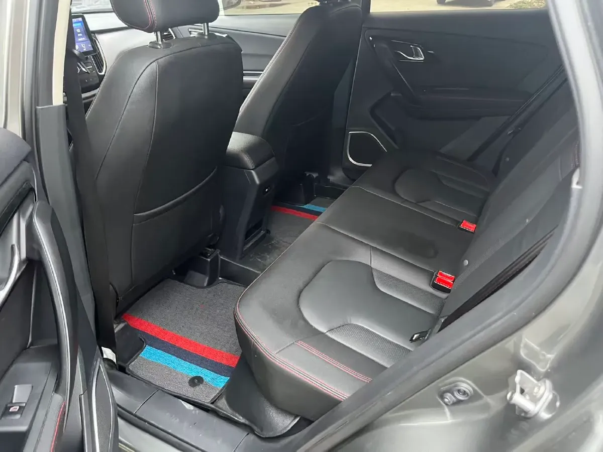 2016 FAW Senia R7 1.6L 116HP L4 5MT,autocango,china used car exporter,china ev exporter,chinese used car exporter,chinese used ev exporter