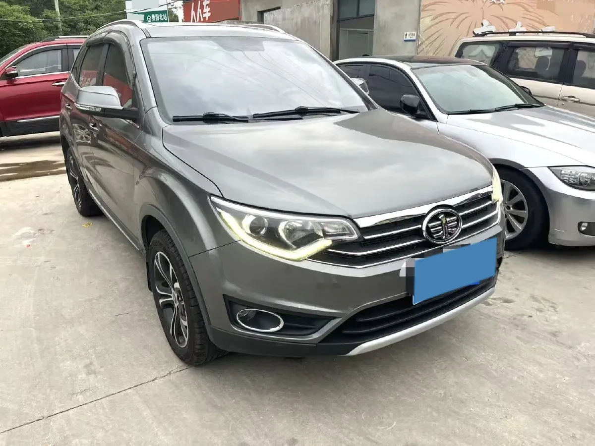 2016 FAW Senia R7 1.6L 116HP L4 5MT,autocango,china used car exporter,china ev exporter,chinese used car exporter,chinese used ev exporter