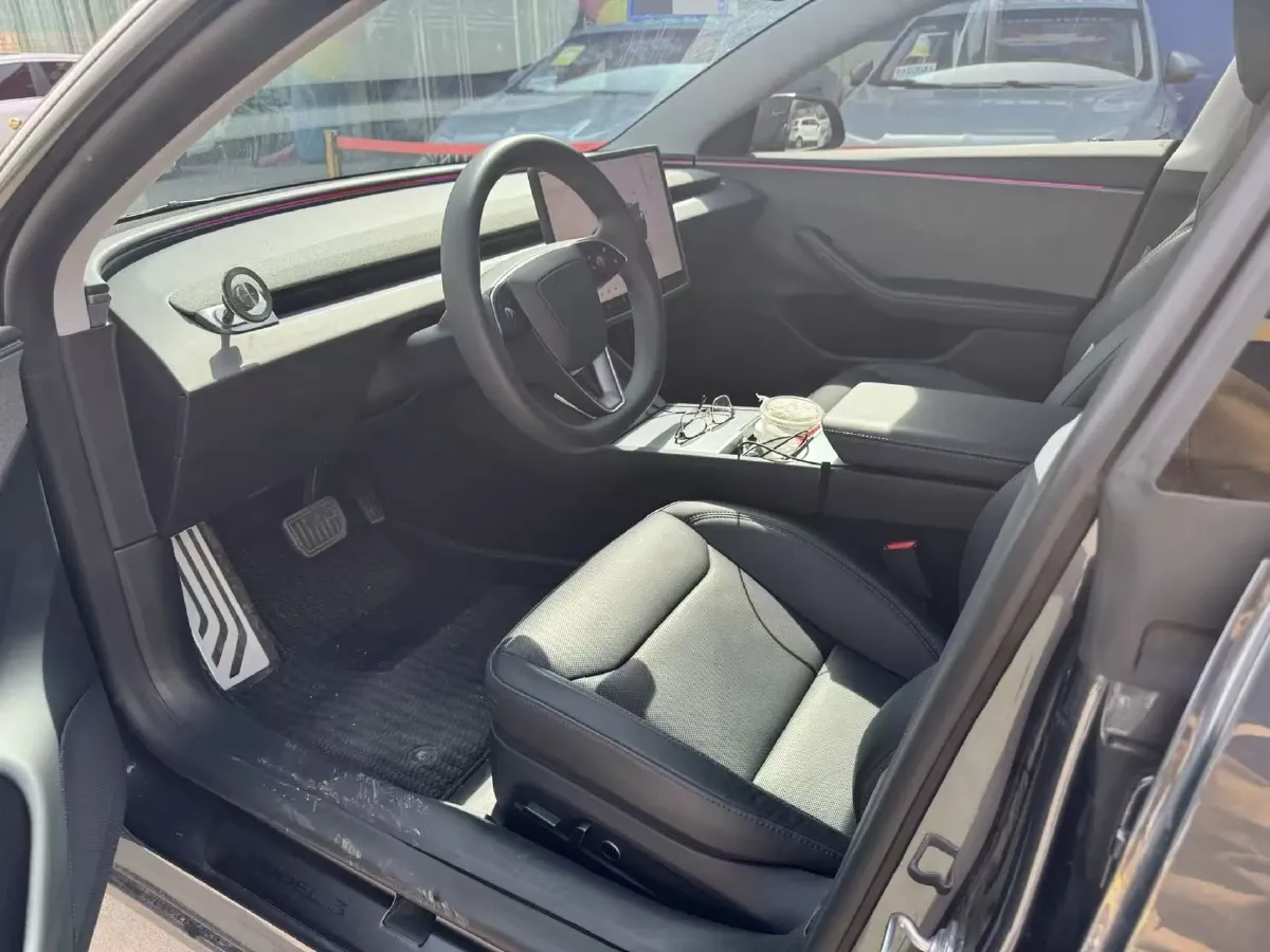 2025 Tesla Model 3 BEV 62.5KWH,autocango,china used car exporter,china ev exporter,chinese used car exporter,chinese used ev exporter