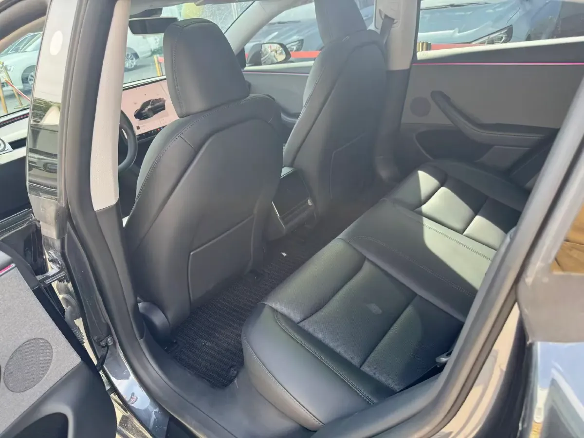 2025 Tesla Model 3 BEV 62.5KWH,autocango,china used car exporter,china ev exporter,chinese used car exporter,chinese used ev exporter