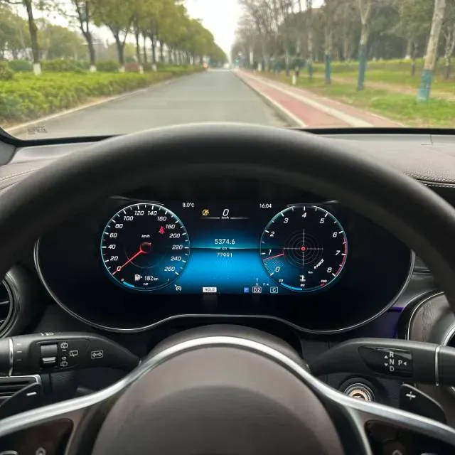 2021 Mercedes-Benz GLC Class 2.0T 197HP L4 9AT,autocango,china used car exporter,china ev exporter,chinese used car exporter,chinese used ev exporter