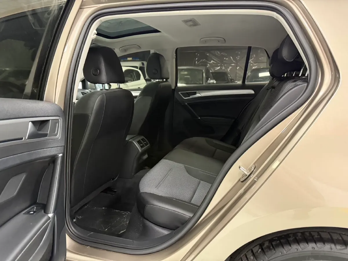 2020 Volkswagen Golf 1.4T 150HP L4 7DCT,autocango,china used car exporter,china ev exporter,chinese used car exporter,chinese used ev exporter