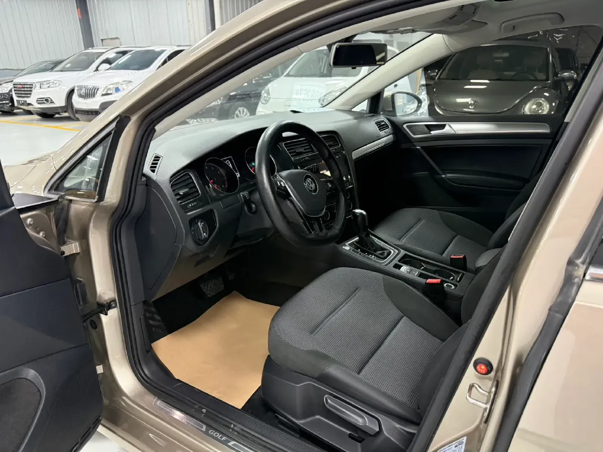 2020 Volkswagen Golf 1.4T 150HP L4 7DCT,autocango,china used car exporter,china ev exporter,chinese used car exporter,chinese used ev exporter