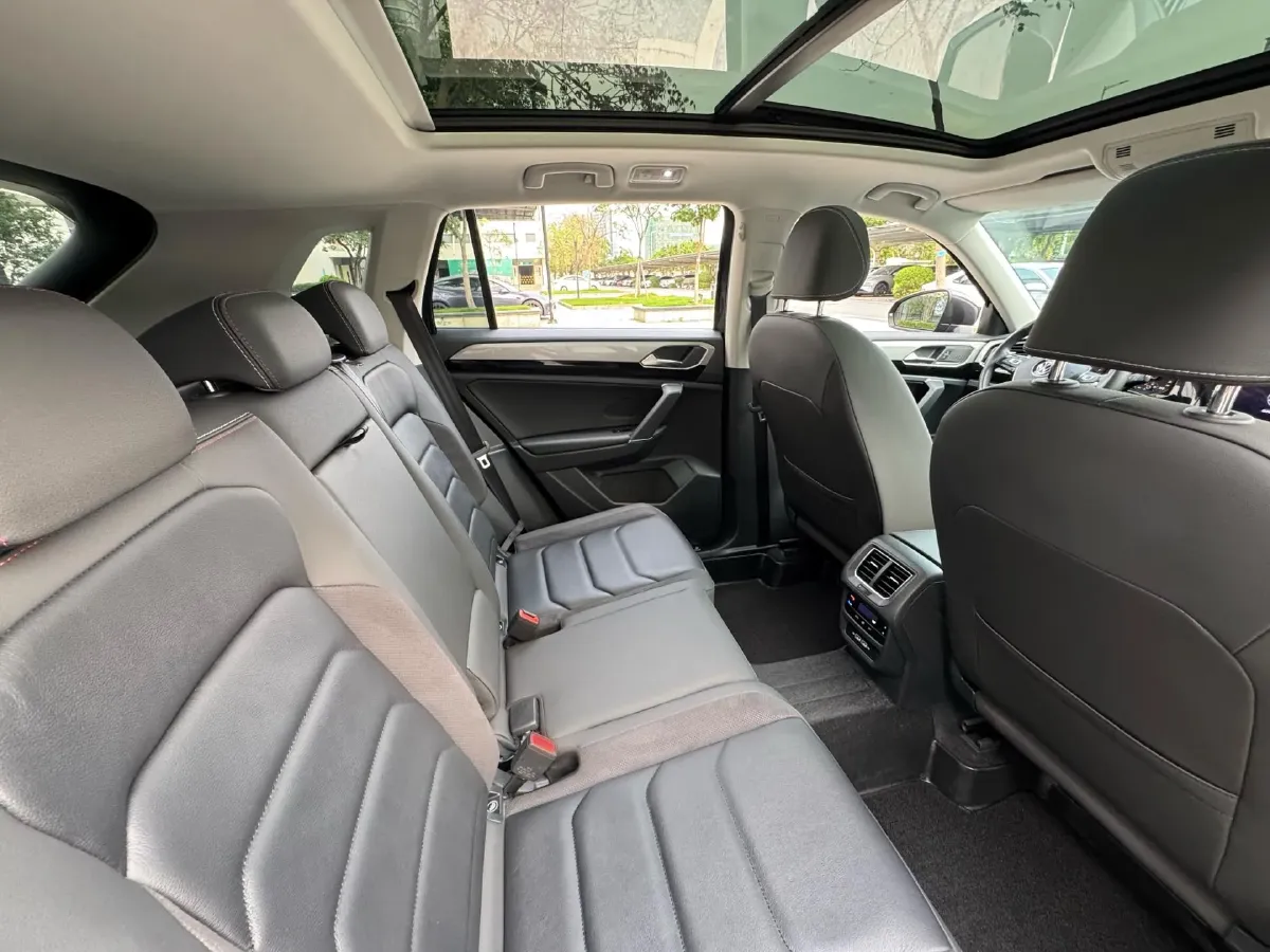 2022 Volkswagen Tayron 2.0T 186HP L4 7DCT,autocango,china used car exporter,china ev exporter,chinese used car exporter,chinese used ev exporter