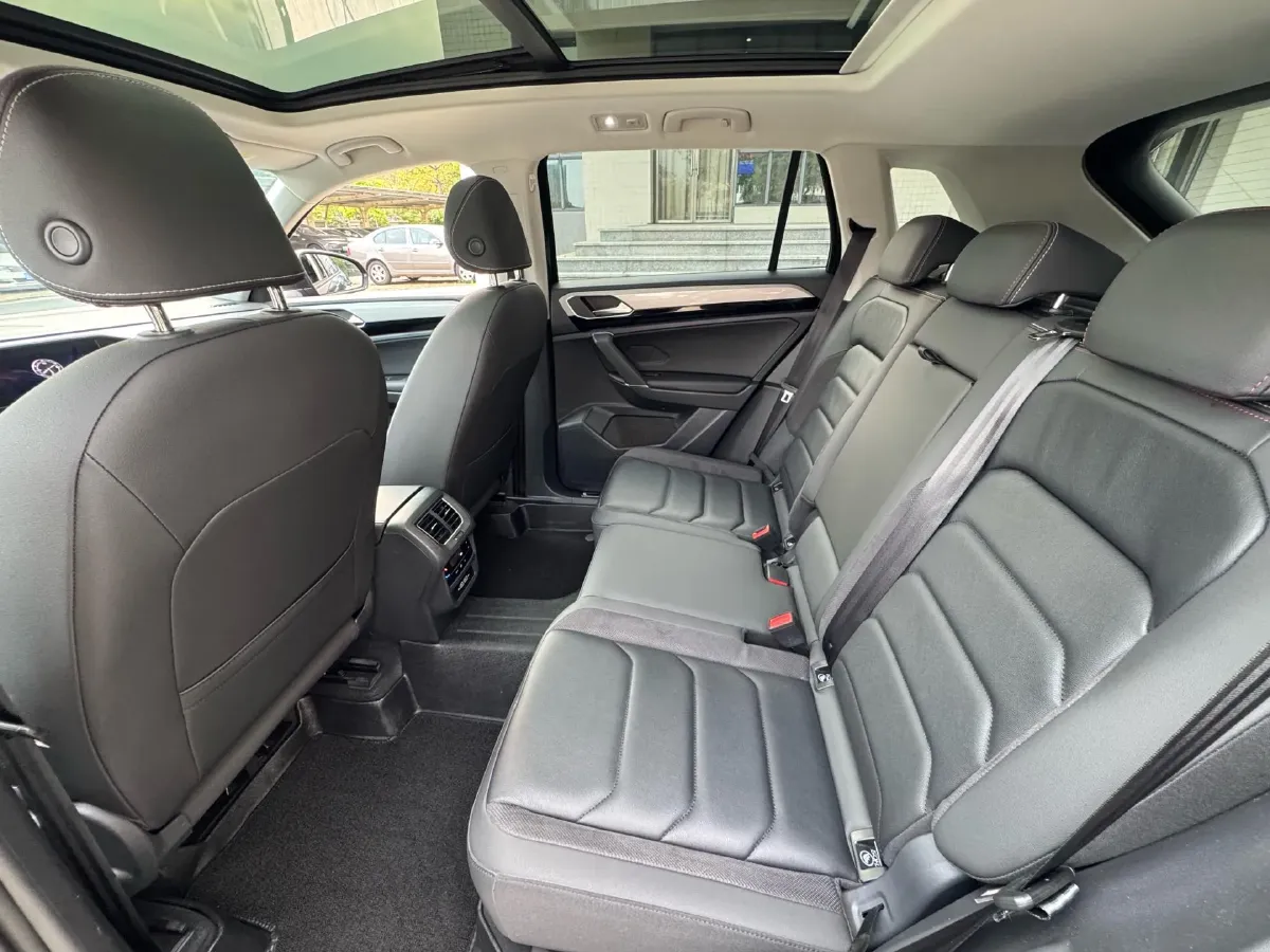 2022 Volkswagen Tayron 2.0T 186HP L4 7DCT,autocango,china used car exporter,china ev exporter,chinese used car exporter,chinese used ev exporter