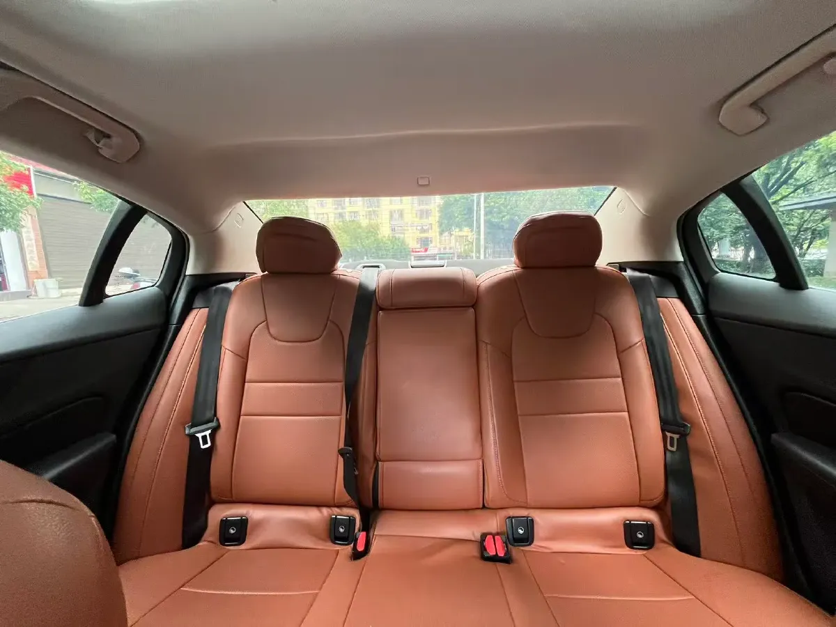 2021 Volvo S60 2.0T 190HP L4 8AT,autocango,china used car exporter,china ev exporter,chinese used car exporter,chinese used ev exporter