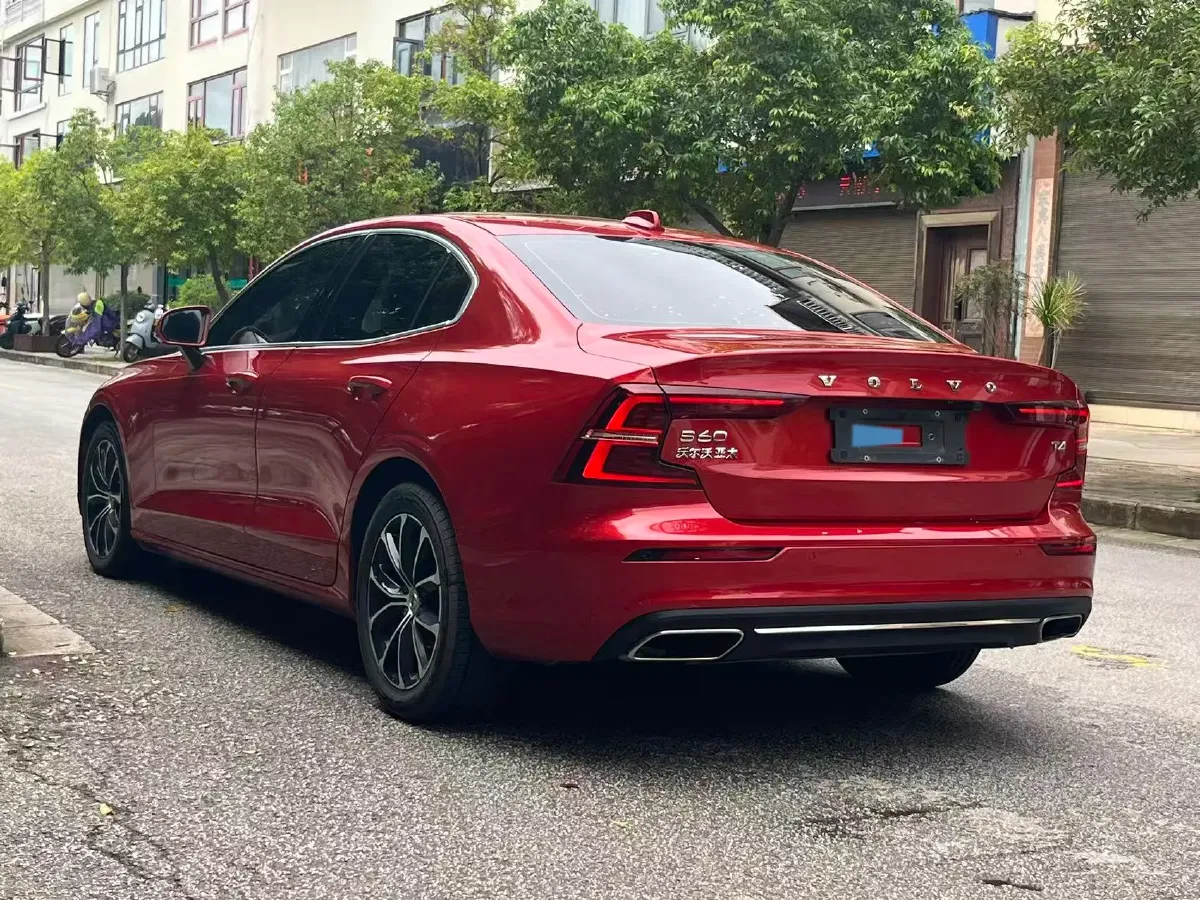 2021 Volvo S60 2.0T 190HP L4 8AT,autocango,china used car exporter,china ev exporter,chinese used car exporter,chinese used ev exporter