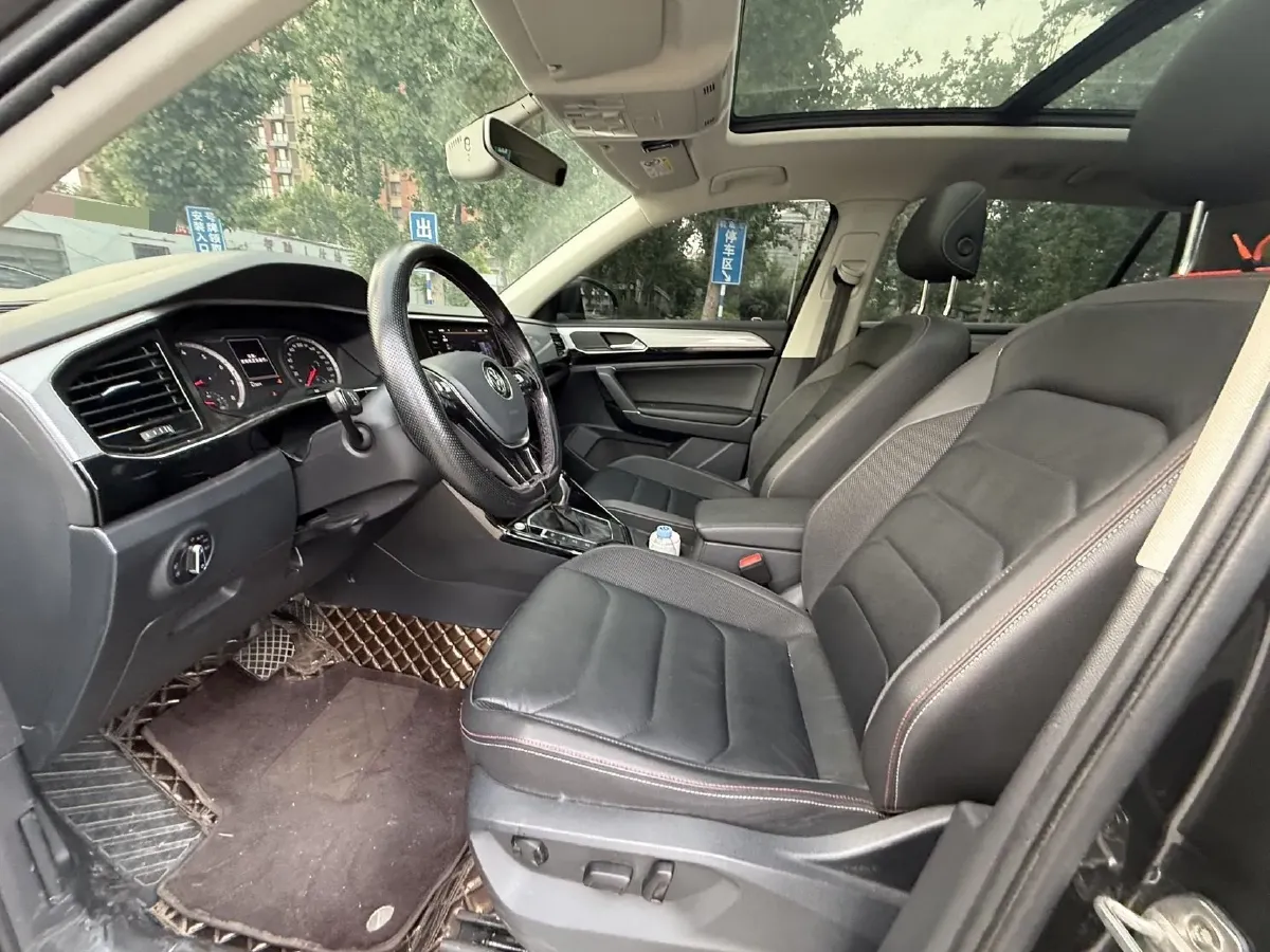 2020 Volkswagen Tayron 2.0T 186HP L4 7DCT,autocango,china used car exporter,china ev exporter,chinese used car exporter,chinese used ev exporter