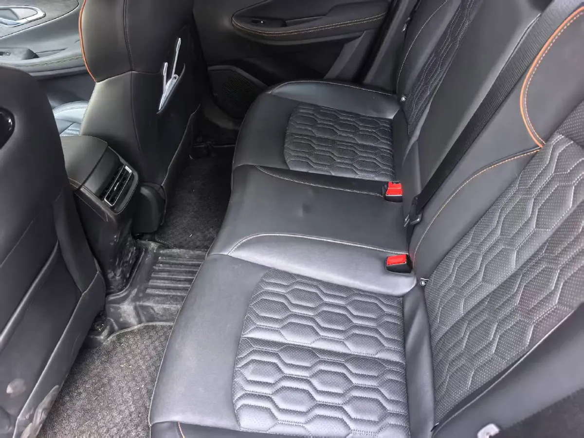 2022 ChangAn UNI-T 1.5T 188HP L4 7DCT,autocango,china used car exporter,china ev exporter,chinese used car exporter,chinese used ev exporter