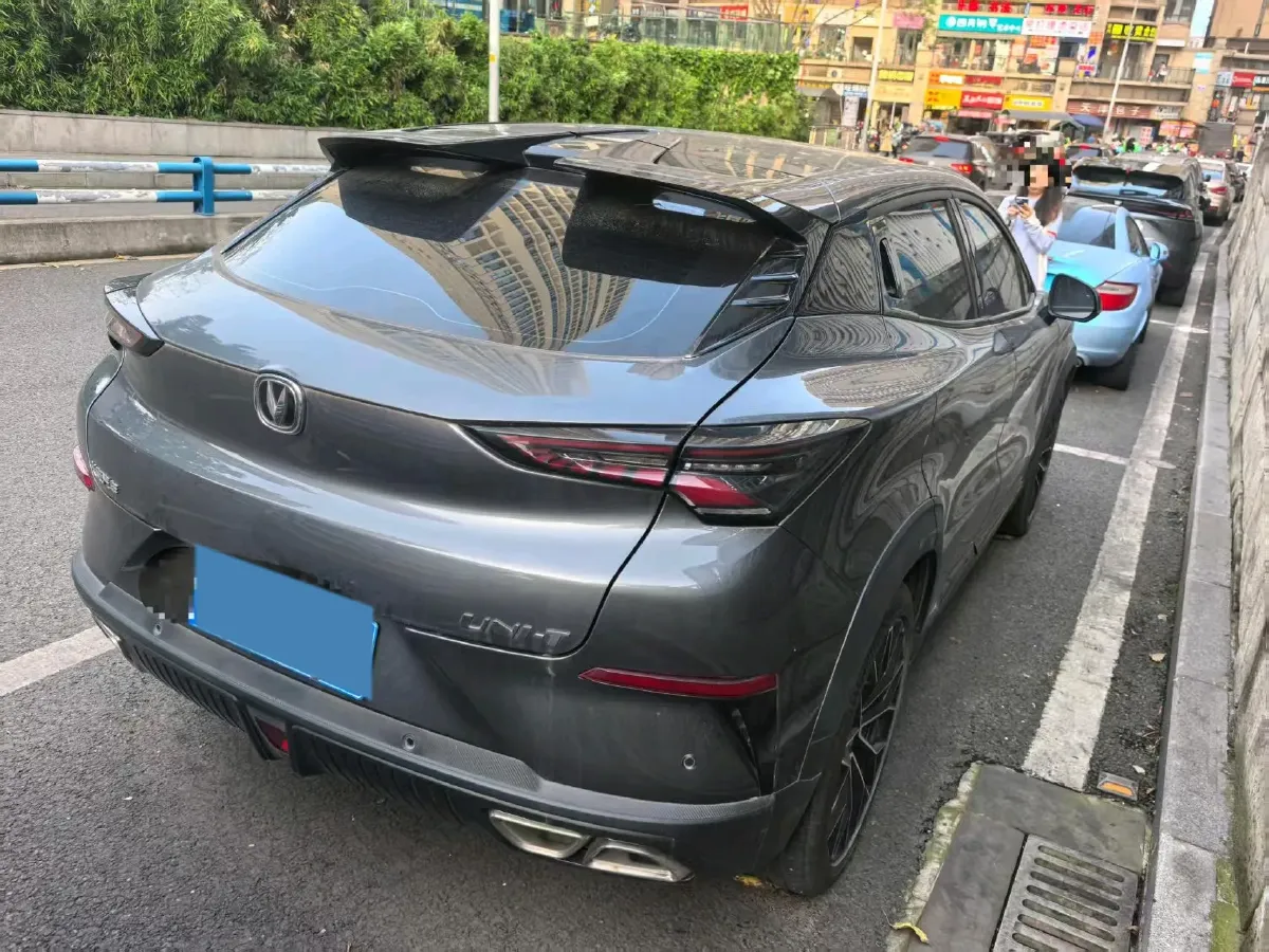 2022 ChangAn UNI-T 1.5T 188HP L4 7DCT,autocango,china used car exporter,china ev exporter,chinese used car exporter,chinese used ev exporter