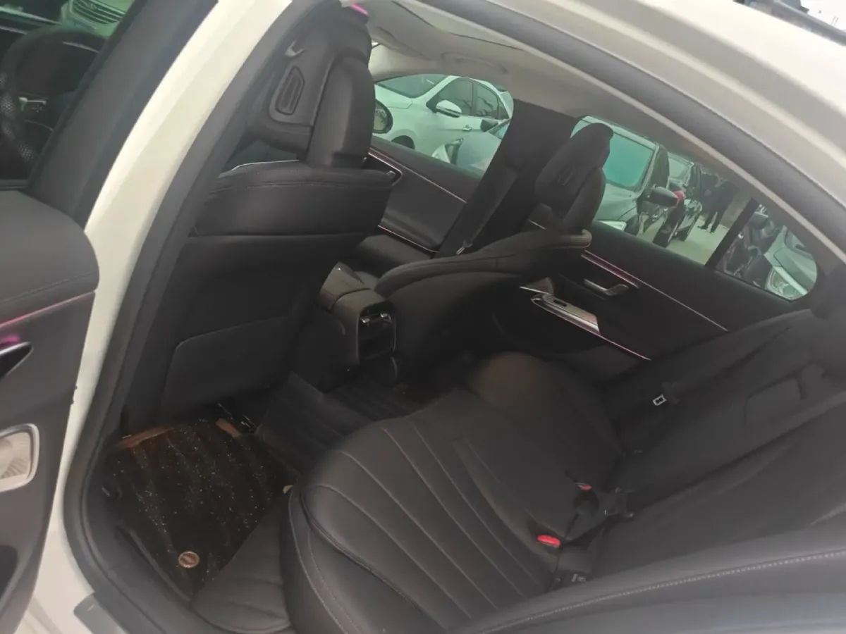2024 Mercedes-Benz E Class 2.0T 258HP L4 9AT,autocango,china used car exporter,china ev exporter,chinese used car exporter,chinese used ev exporter