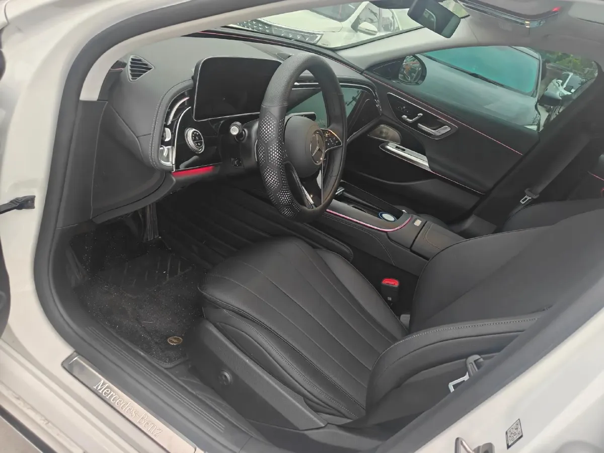 2024 Mercedes-Benz E Class 2.0T 258HP L4 9AT,autocango,china used car exporter,china ev exporter,chinese used car exporter,chinese used ev exporter