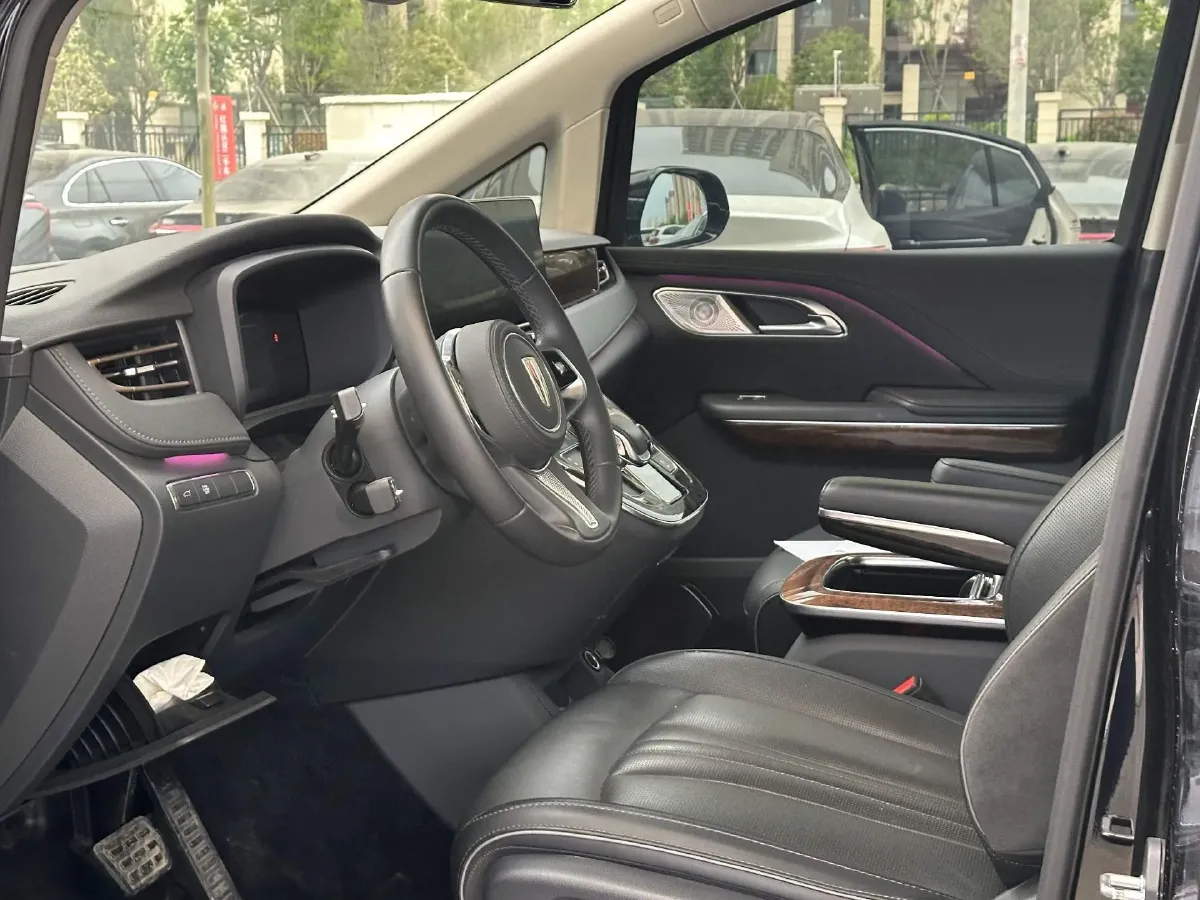 2023 HongQi HQ9 2.0T 252HP L4 8AT,autocango,china used car exporter,china ev exporter,chinese used car exporter,chinese used ev exporter