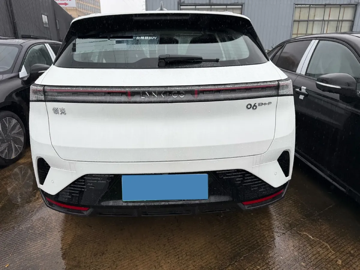 2023 LYNK&CO 06 EM-P 1.5L 120HP L4 3DHT PHEV 9.11KWH,autocango,china used car exporter,china ev exporter,chinese used car exporter,chinese used ev exporter