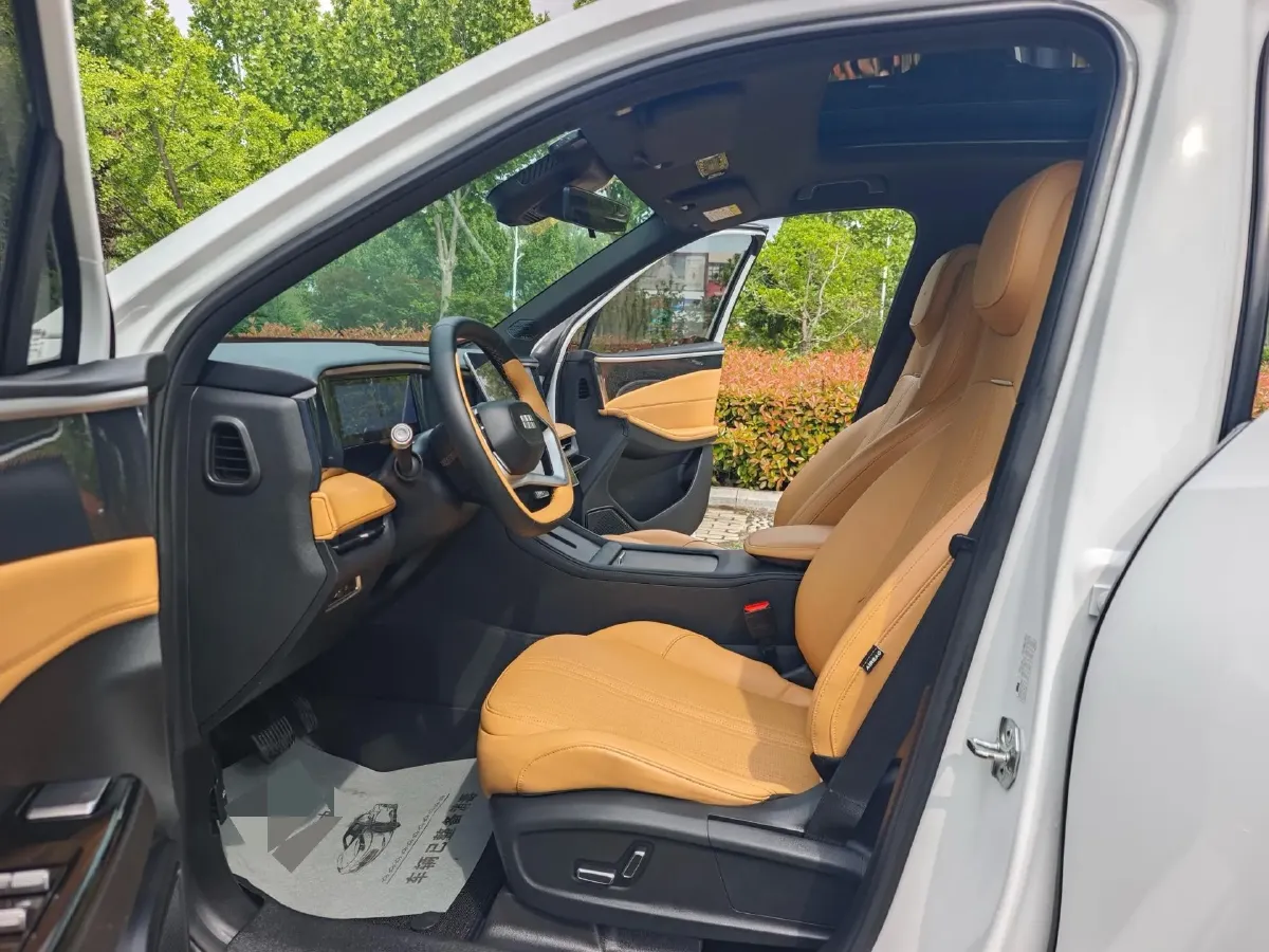 2024 Geely Galaxy L7 1.5T 163HP L4 3DHT PHEV 18.7KWH,autocango,china used car exporter,china ev exporter,chinese used car exporter,chinese used ev exporter