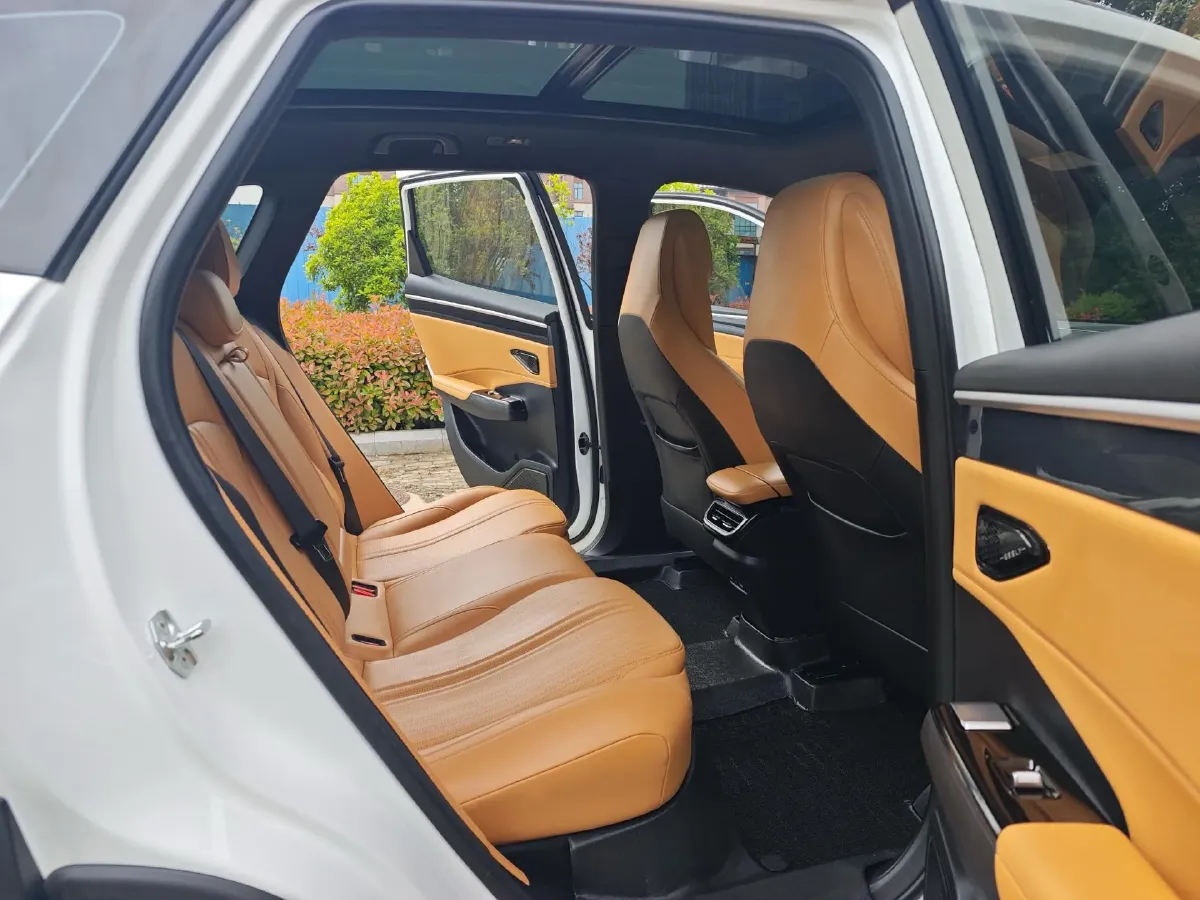 2024 Geely Galaxy L7 1.5T 163HP L4 3DHT PHEV 18.7KWH,autocango,china used car exporter,china ev exporter,chinese used car exporter,chinese used ev exporter