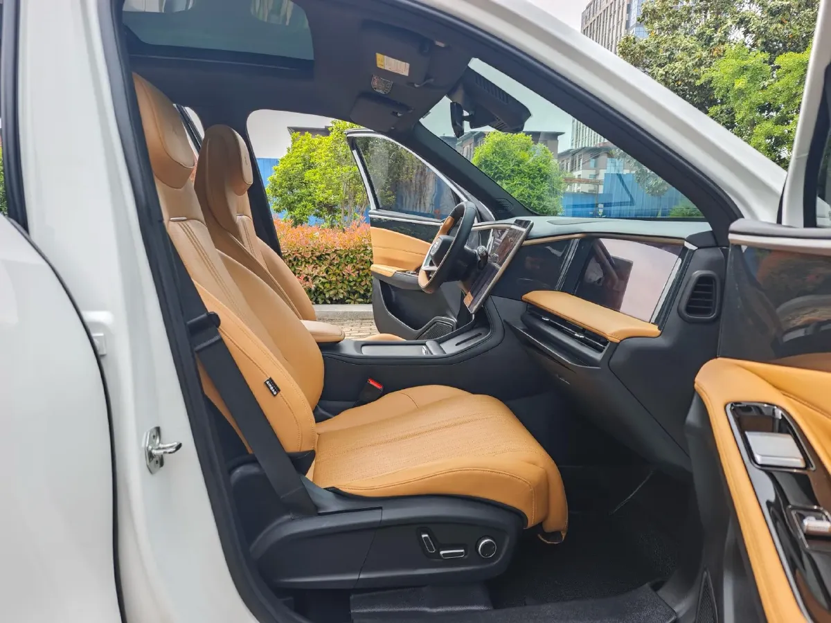 2024 Geely Galaxy L7 1.5T 163HP L4 3DHT PHEV 18.7KWH,autocango,china used car exporter,china ev exporter,chinese used car exporter,chinese used ev exporter