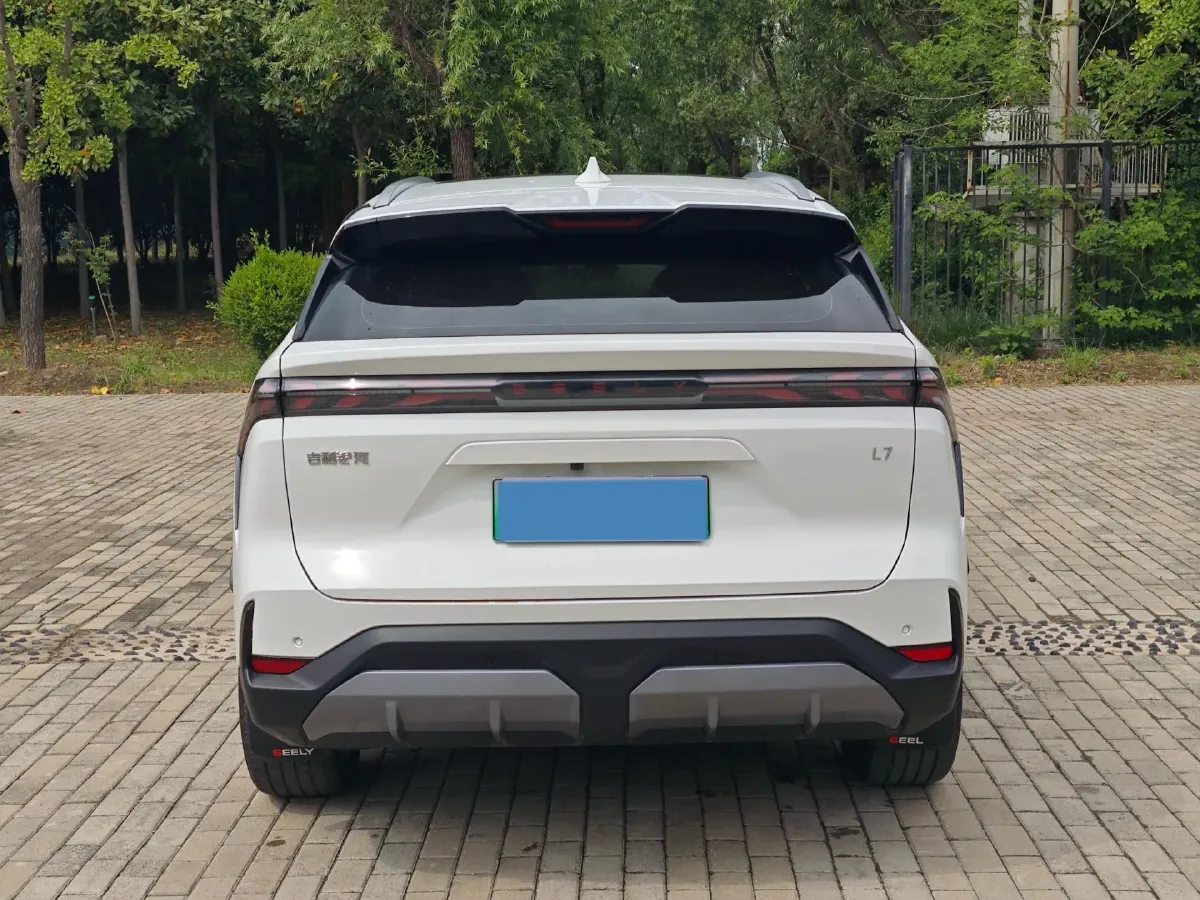2024 Geely Galaxy L7 1.5T 163HP L4 3DHT PHEV 18.7KWH,autocango,china used car exporter,china ev exporter,chinese used car exporter,chinese used ev exporter