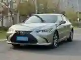 2018 Lexus ES 2.0L 167HP L4 6AT