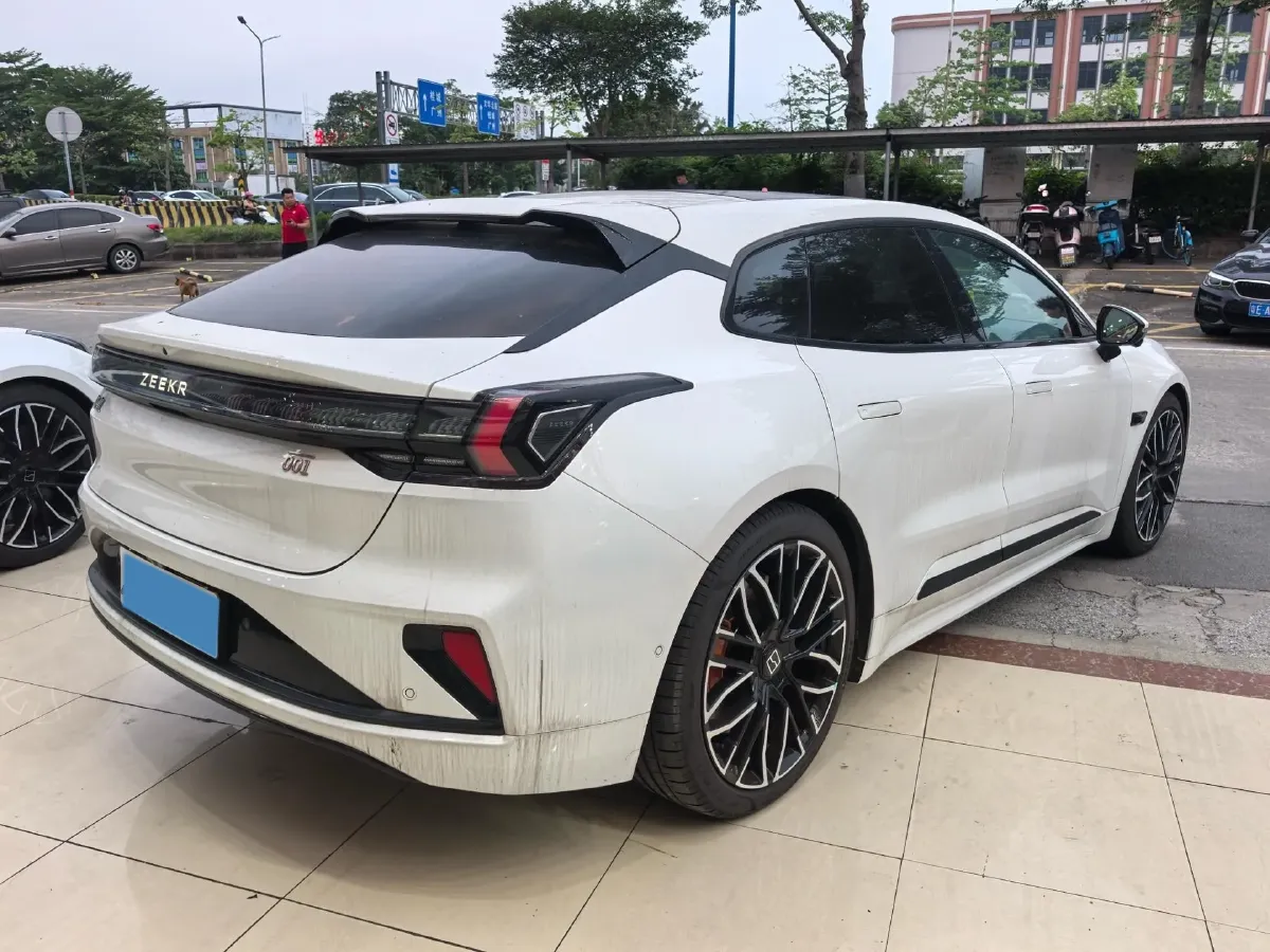 2025 Zeekr 001 BEV 100KWH,autocango,china used car exporter,china ev exporter,chinese used car exporter,chinese used ev exporter