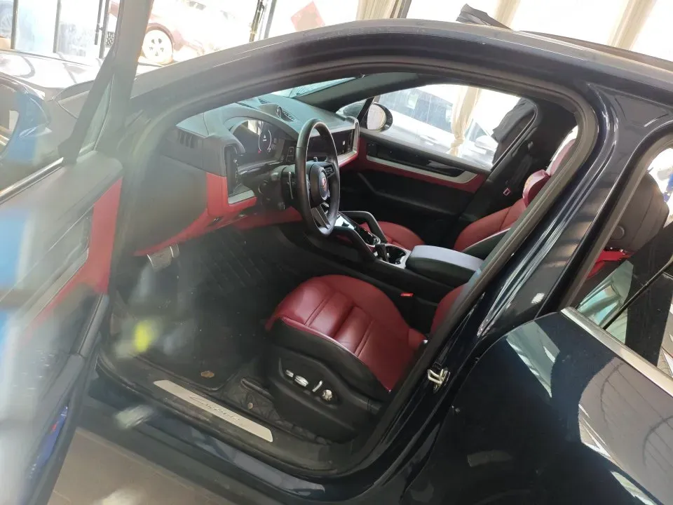 2024 Porsche Cayenne 3.0T 354HP V6 8AT,autocango,china used car exporter,china ev exporter,chinese used car exporter,chinese used ev exporter