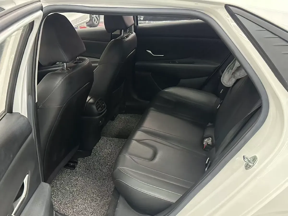 2021 Hyundai Elantra 1.5L 115HP L4 CVT,autocango,china used car exporter,china ev exporter,chinese used car exporter,chinese used ev exporter