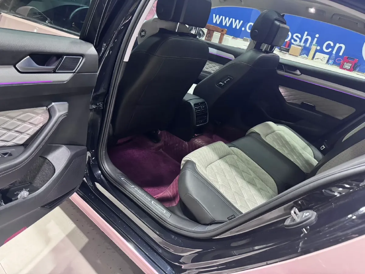 2023 Volkswagen Magotan 2.0T 186HP L4 7DCT,autocango,china used car exporter,china ev exporter,chinese used car exporter,chinese used ev exporter