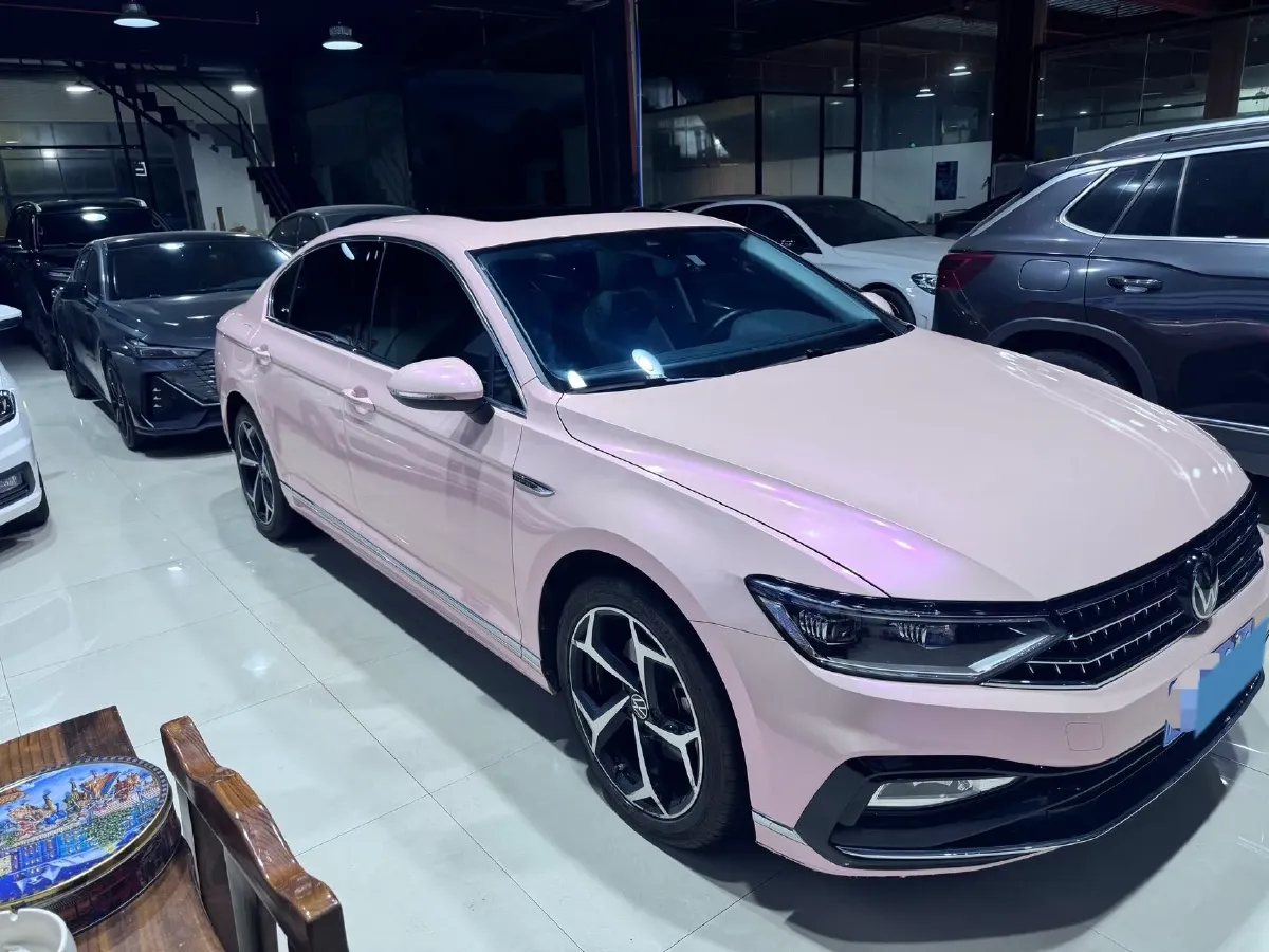 2023 Volkswagen Magotan 2.0T 186HP L4 7DCT,autocango,china used car exporter,china ev exporter,chinese used car exporter,chinese used ev exporter