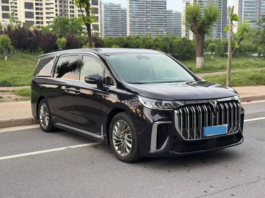 2022 Voyah Dream 1.5T 136HP L4 PHEV 25.57KWH,autocango,china used car exporter,china ev exporter,chinese used car exporter,chinese used ev exporter