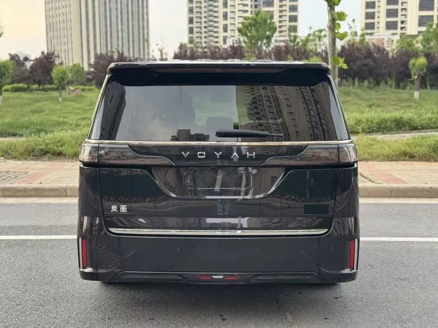 2022 Voyah Dream 1.5T 136HP L4 PHEV 25.57KWH,autocango,china used car exporter,china ev exporter,chinese used car exporter,chinese used ev exporter