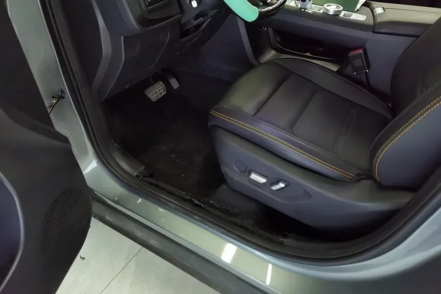 2024 Beijing BJ30 1.5T 158HP L4 2DHT Hybrid,autocango,china used car exporter,china ev exporter,chinese used car exporter,chinese used ev exporter