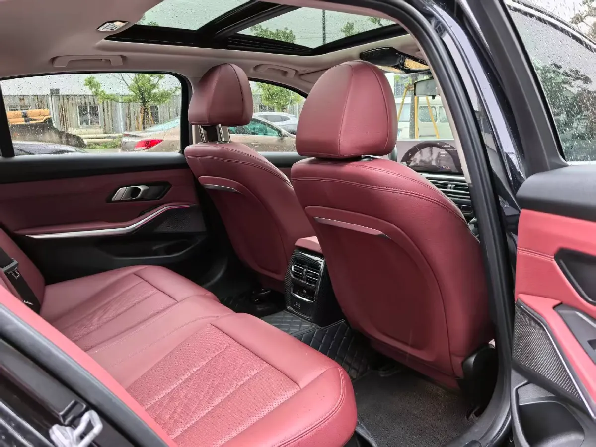 2023 BMW 3 Series 2.0T 184HP L4 8AT,autocango,china used car exporter,china ev exporter,chinese used car exporter,chinese used ev exporter