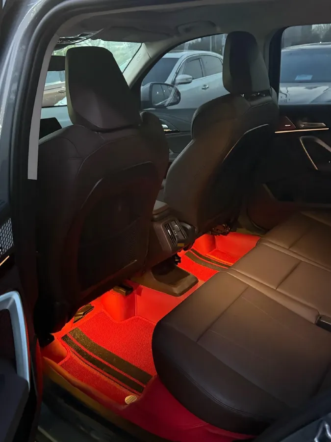 2024 BMW X1 2.0T 204HP L4 7DCT,autocango,china used car exporter,china ev exporter,chinese used car exporter,chinese used ev exporter