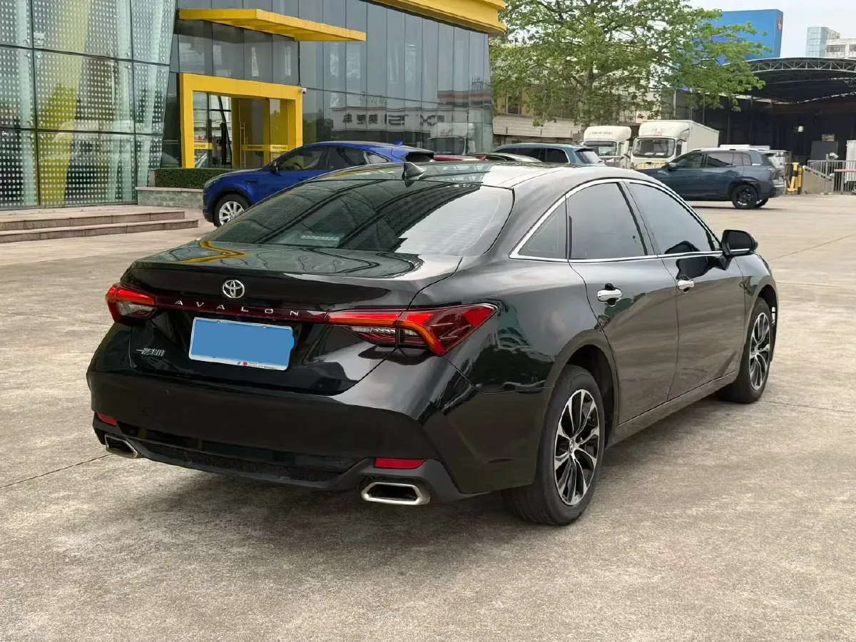 2023 Toyota Avalon 2.0L 177HP L4 CVT,autocango,china used car exporter,china ev exporter,chinese used car exporter,chinese used ev exporter