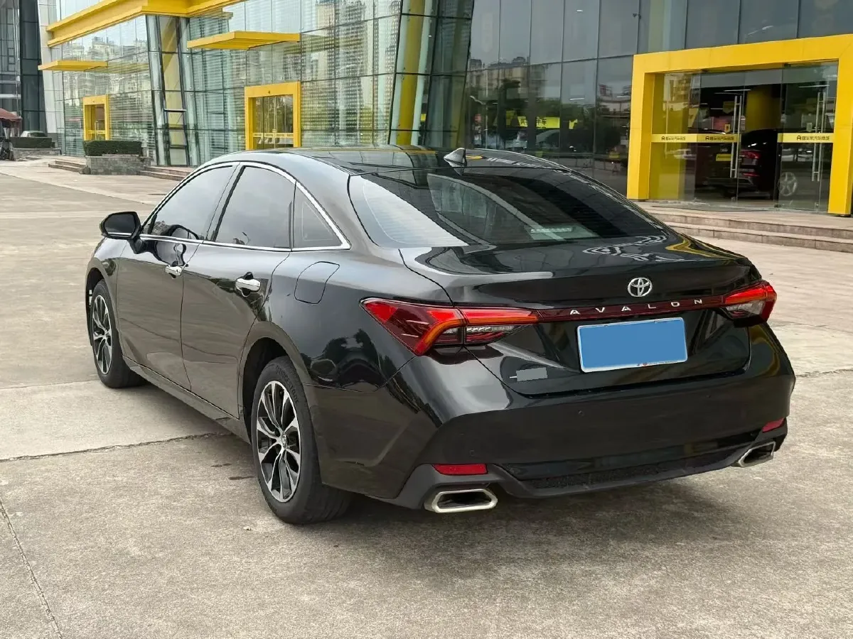 2023 Toyota Avalon 2.0L 177HP L4 CVT,autocango,china used car exporter,china ev exporter,chinese used car exporter,chinese used ev exporter