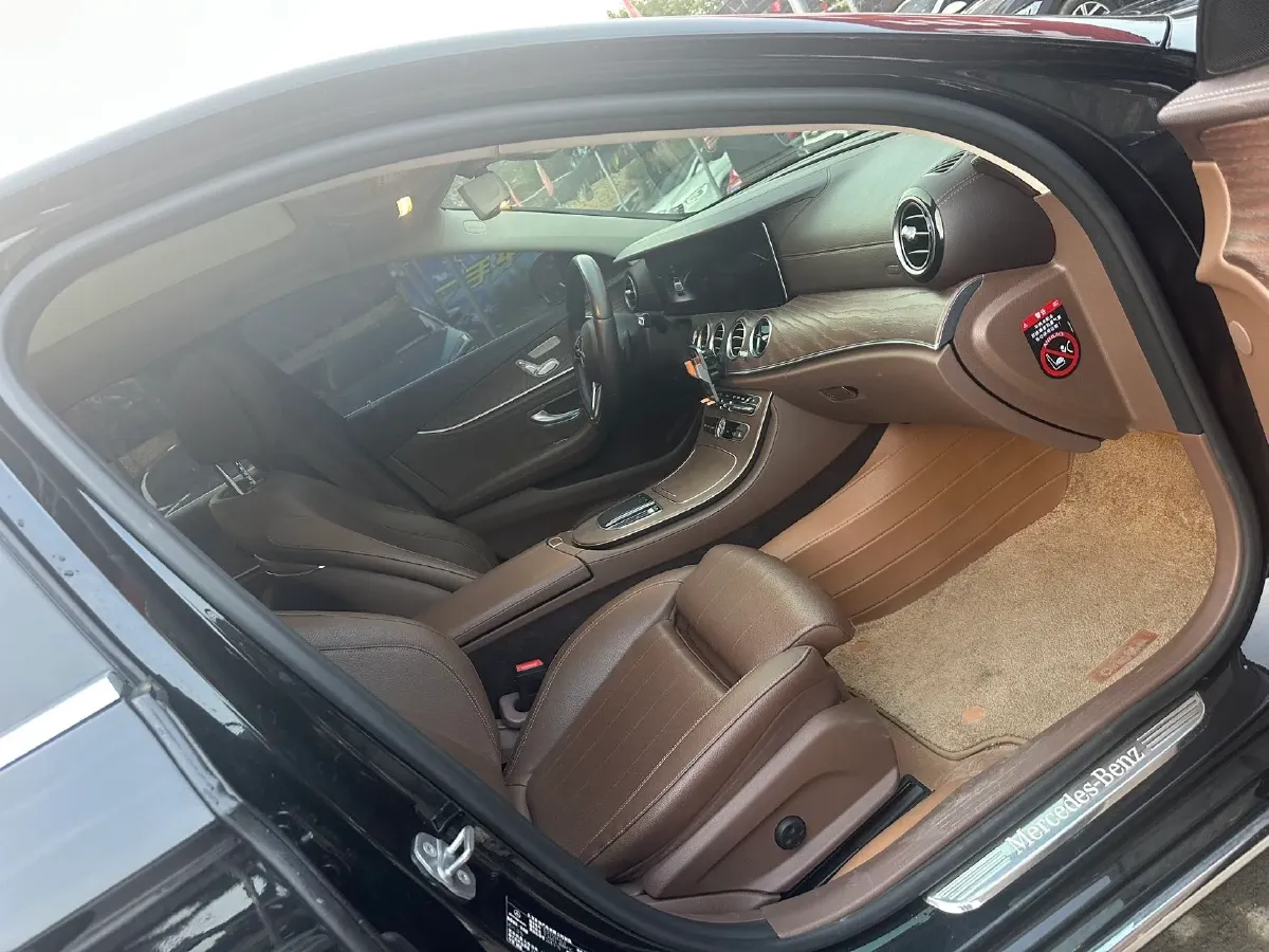 2020 Mercedes-Benz E Class 1.5T 184HP L4 9AT,autocango,china used car exporter,china ev exporter,chinese used car exporter,chinese used ev exporter
