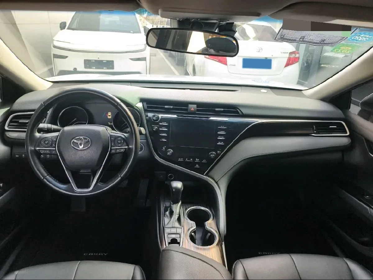 2018 Toyota Camry 2.5L 209HP L4 8AT,autocango,china used car exporter,china ev exporter,chinese used car exporter,chinese used ev exporter