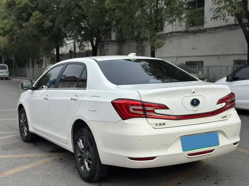 2018 BYD Qin 1.5T 154HP L4 6DCT PHEV 15.2KWH,autocango,china used car exporter,china ev exporter,chinese used car exporter,chinese used ev exporter