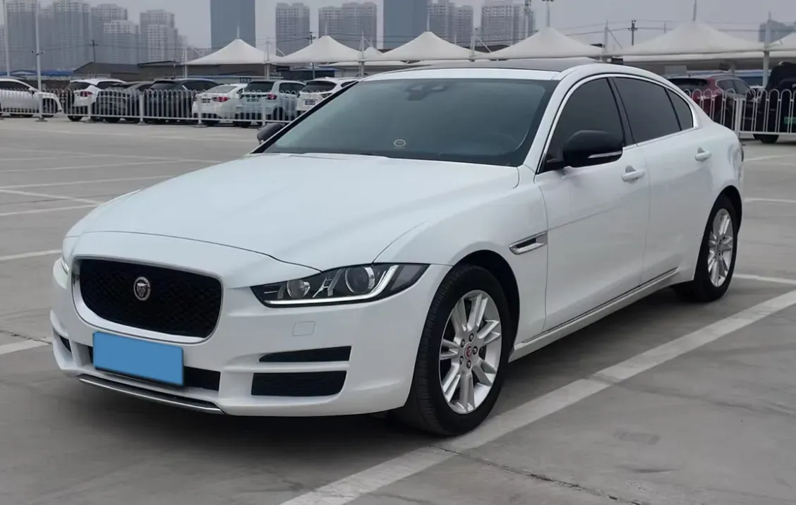 2018 Jaguar XEL 2.0T 200HP L4 8AT,autocango,china used car exporter,china ev exporter,chinese used car exporter,chinese used ev exporter