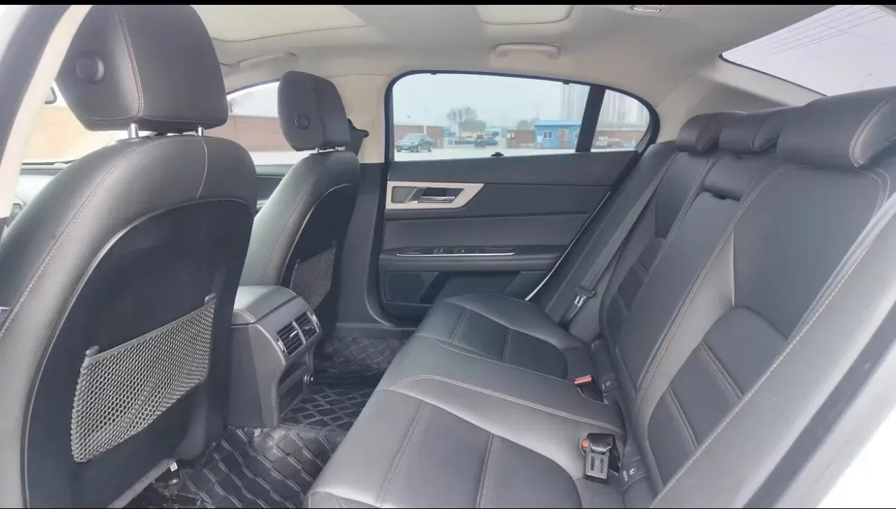 2018 Jaguar XEL 2.0T 200HP L4 8AT,autocango,china used car exporter,china ev exporter,chinese used car exporter,chinese used ev exporter