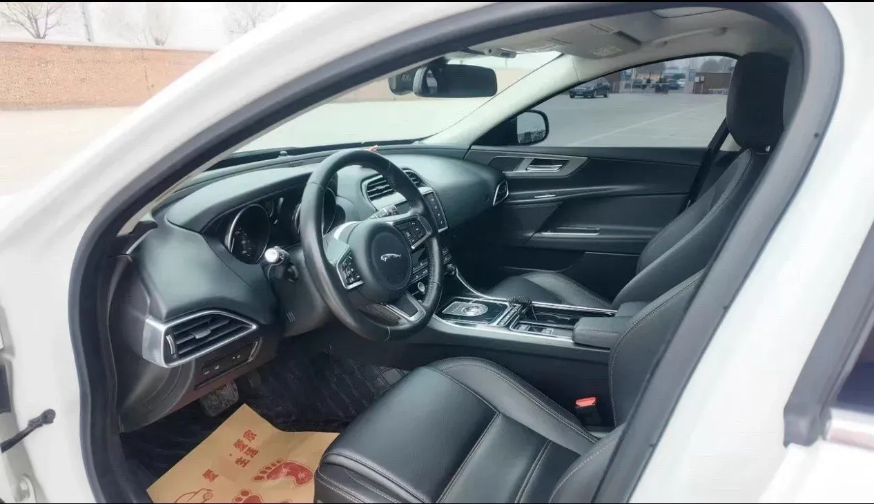 2018 Jaguar XEL 2.0T 200HP L4 8AT,autocango,china used car exporter,china ev exporter,chinese used car exporter,chinese used ev exporter