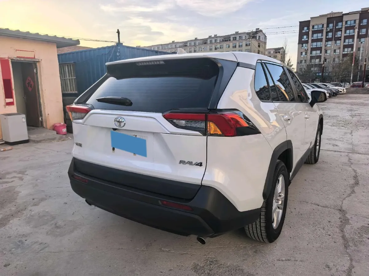 2023 Toyota RAV4 2.0L 171HP L4 CVT,autocango,china used car exporter,china ev exporter,chinese used car exporter,chinese used ev exporter